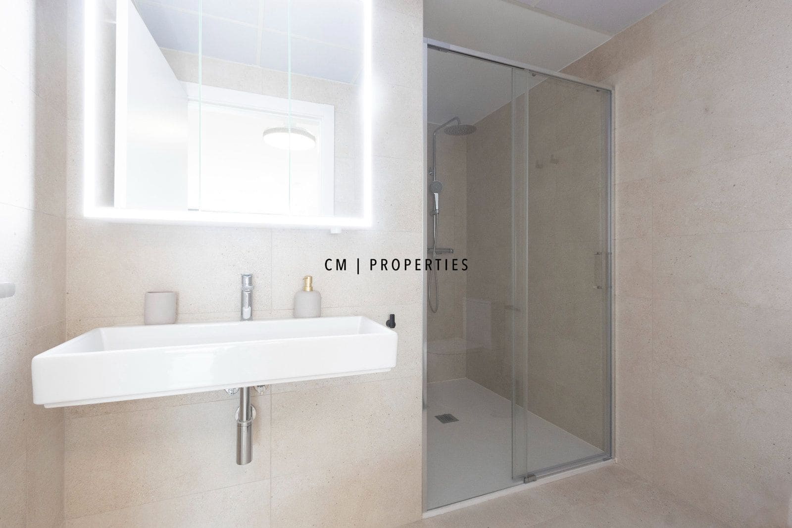 Flat for rent in Sagunto / Sagunt with garage - € 1,200 (Ref: 10155520)