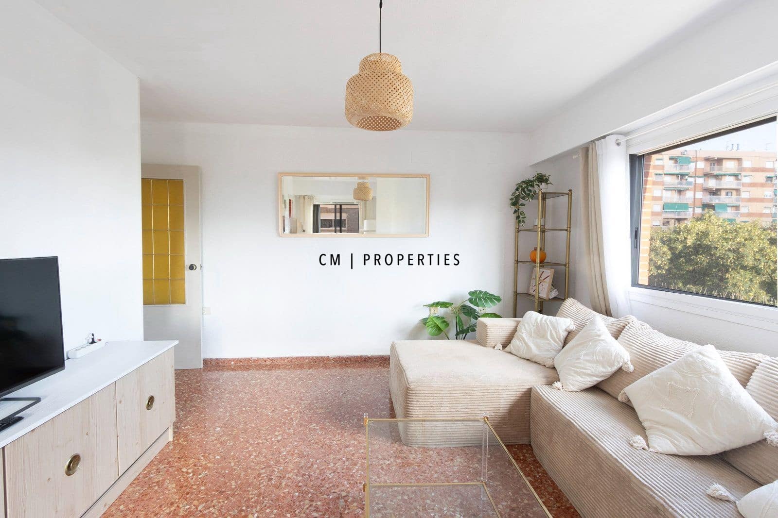 4 soveværelse Lejlighed til leje i Valencia by - € 1.650 (Ref: 10156793)
