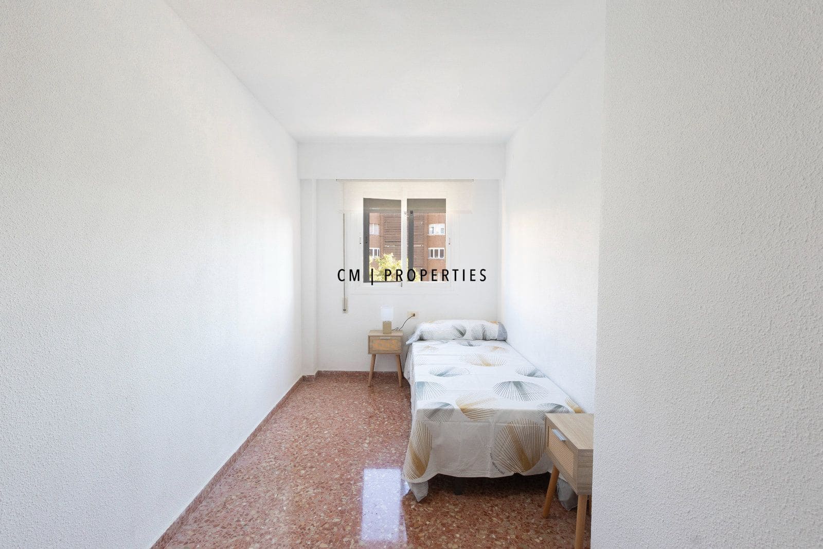 4 soveværelse Lejlighed til leje i Valencia by - € 1.650 (Ref: 10156793)