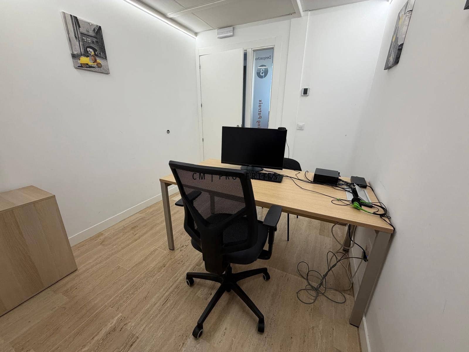 Office for rent in Valencia city - € 310 (Ref: 10156795)