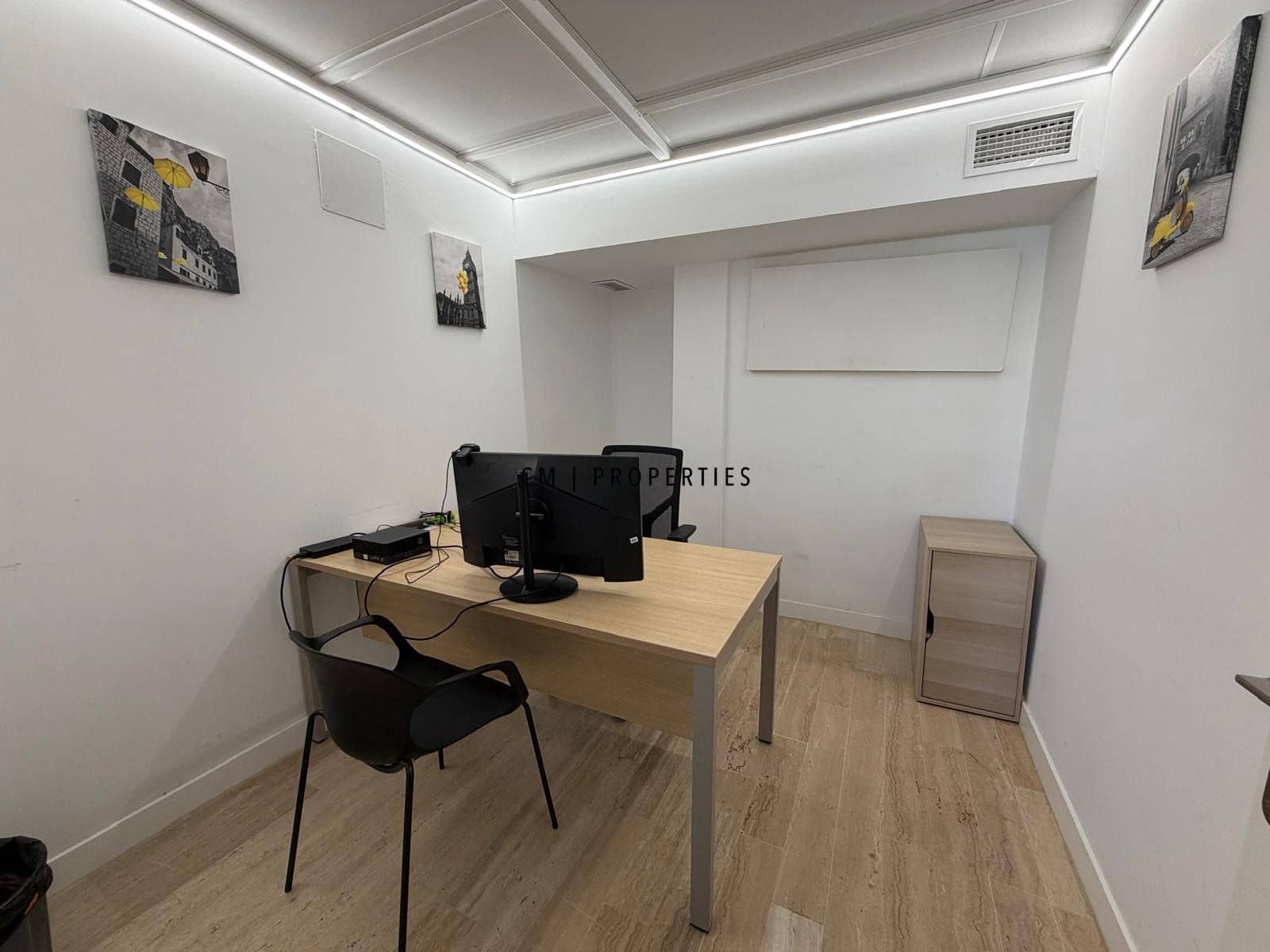 Office for rent in Valencia city - € 310 (Ref: 10156795)
