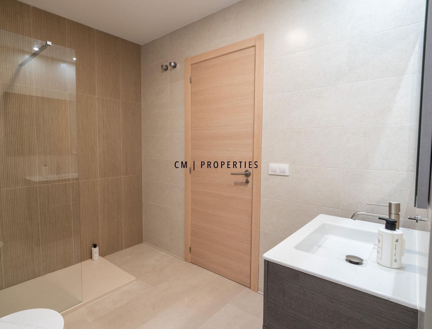 4 camera da letto Appartamento da affittare in Valencia citta - 4.000 € (Rif: 10158459)