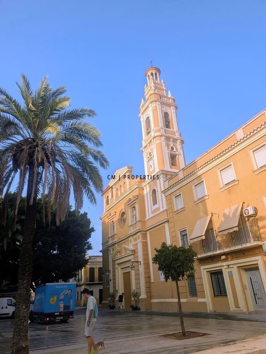 4 bedroom Flat for rent in Valencia city - € 1,590 (Ref: 10158697)