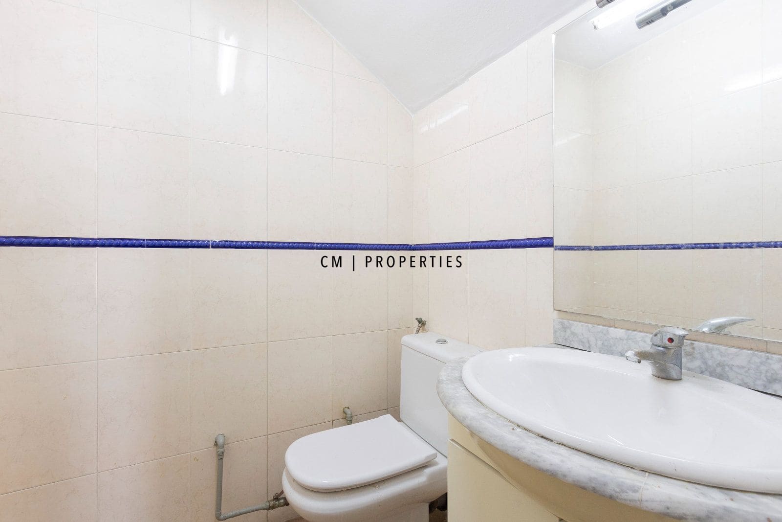Commercieel te koop in Valencia stad - € 260.000 (Ref: 10161805)