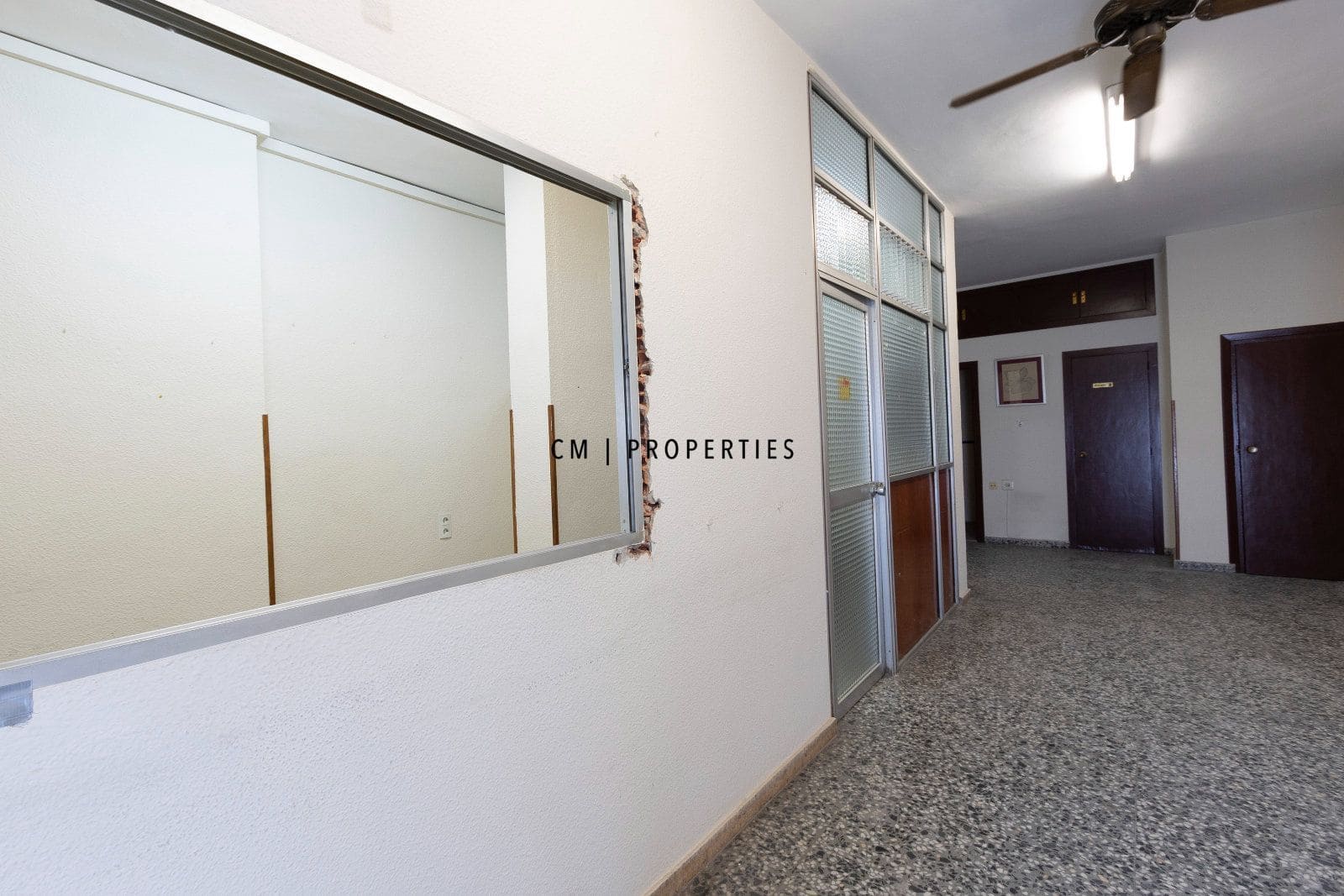Commercieel te koop in Valencia stad - € 260.000 (Ref: 10161805)