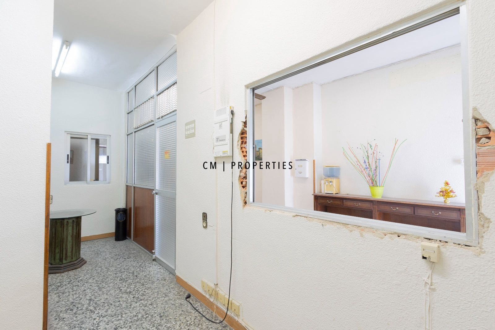 Commercieel te koop in Valencia stad - € 260.000 (Ref: 10161805)
