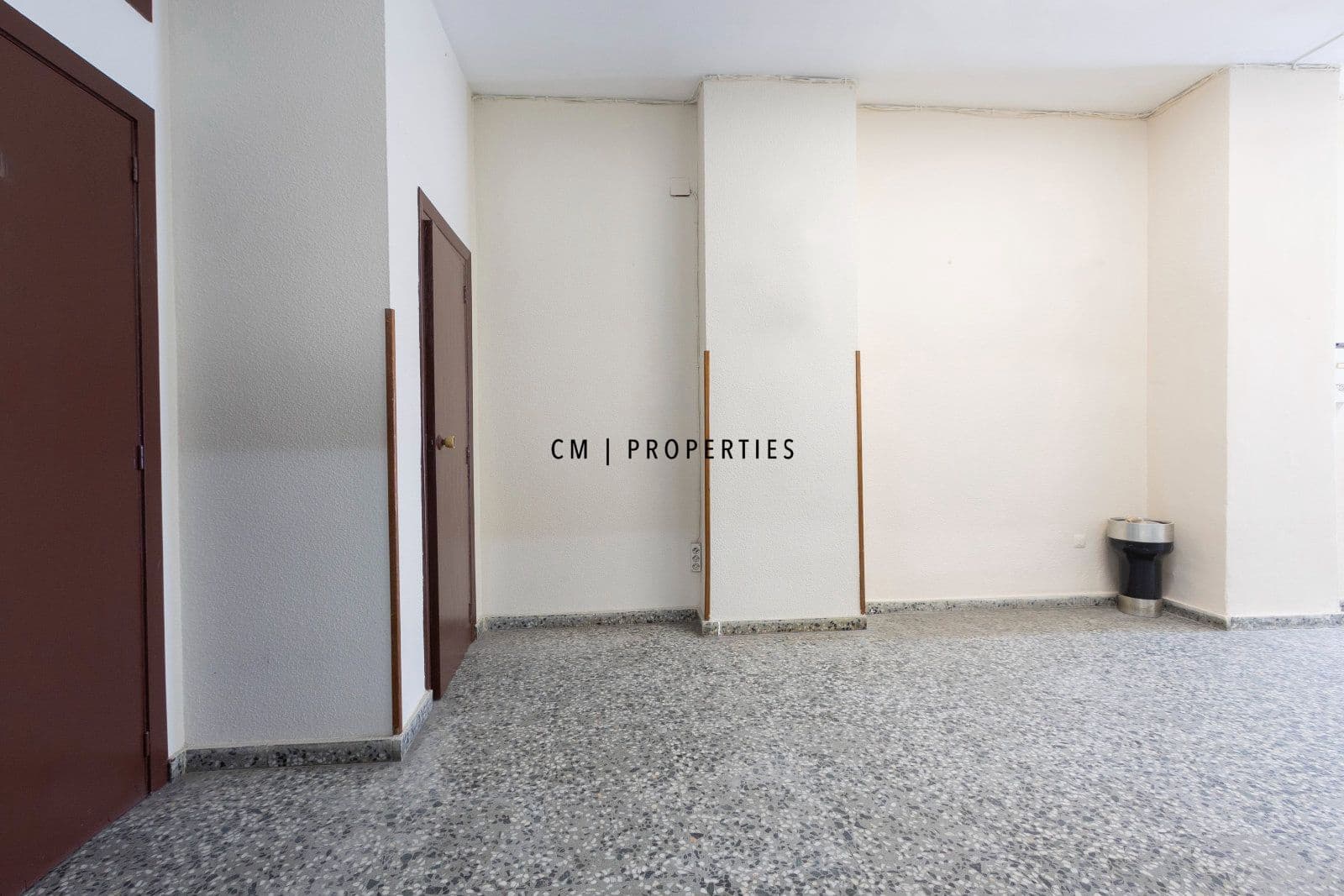 Commercieel te koop in Valencia stad - € 260.000 (Ref: 10161805)