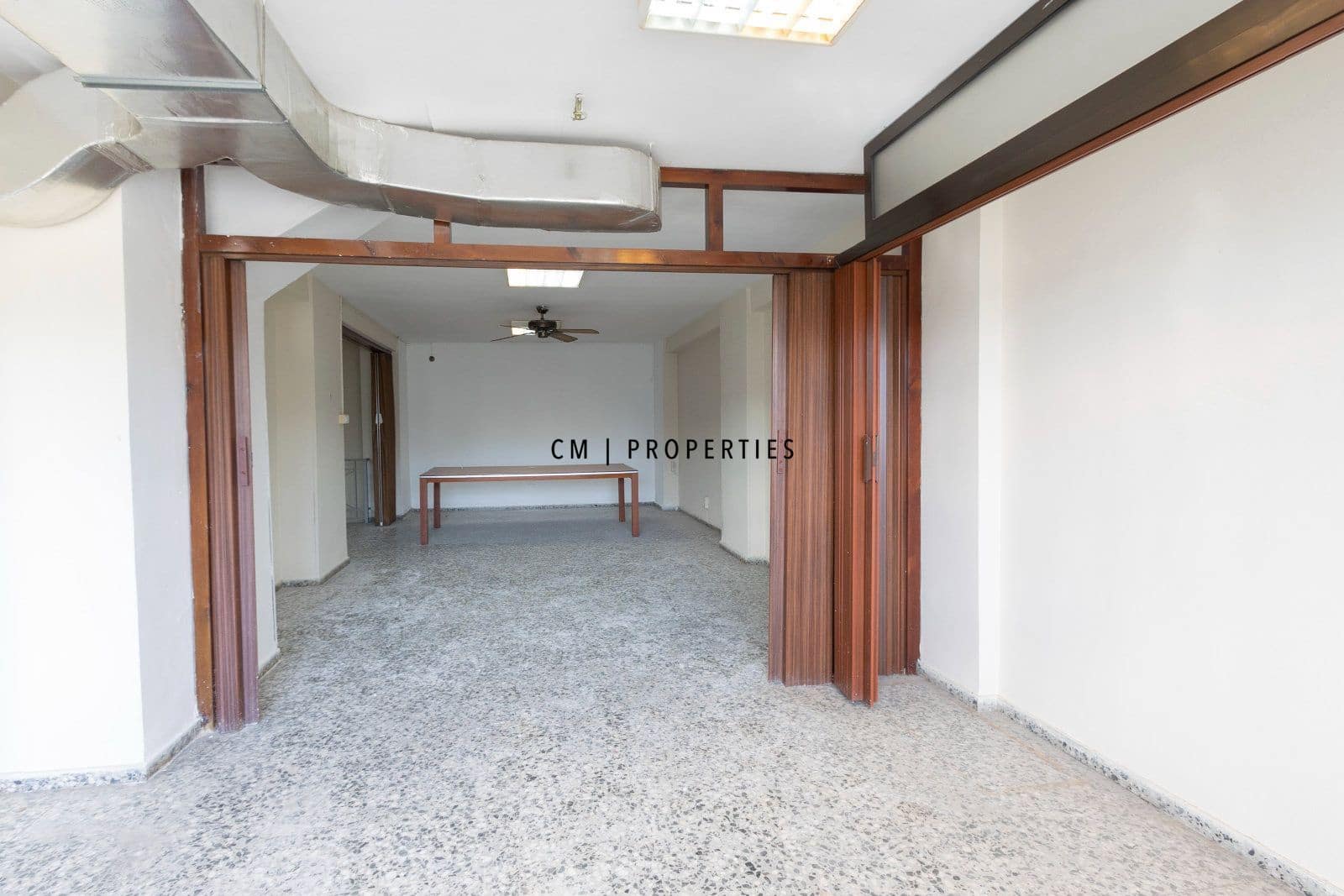 Commercieel te koop in Valencia stad - € 260.000 (Ref: 10161805)