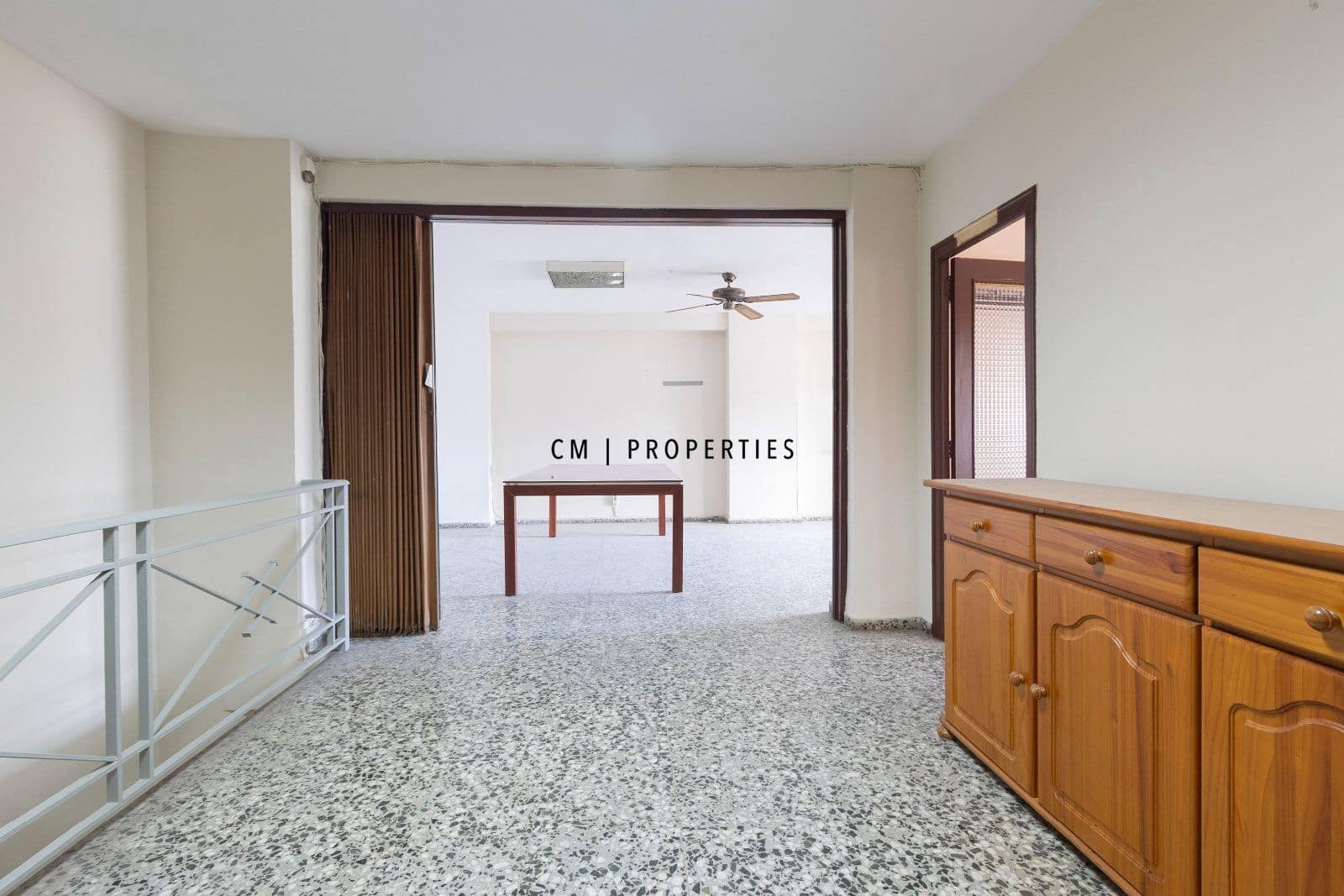 Commercieel te koop in Valencia stad - € 260.000 (Ref: 10161805)