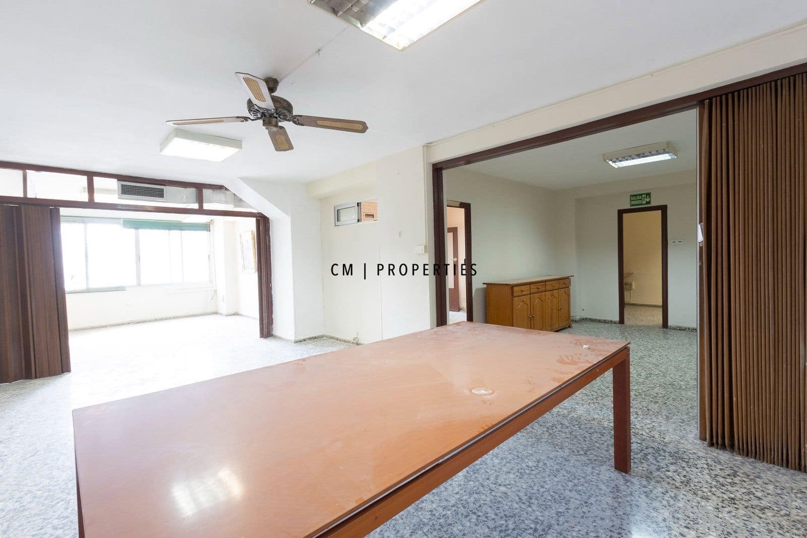 Commercieel te koop in Valencia stad - € 260.000 (Ref: 10161805)