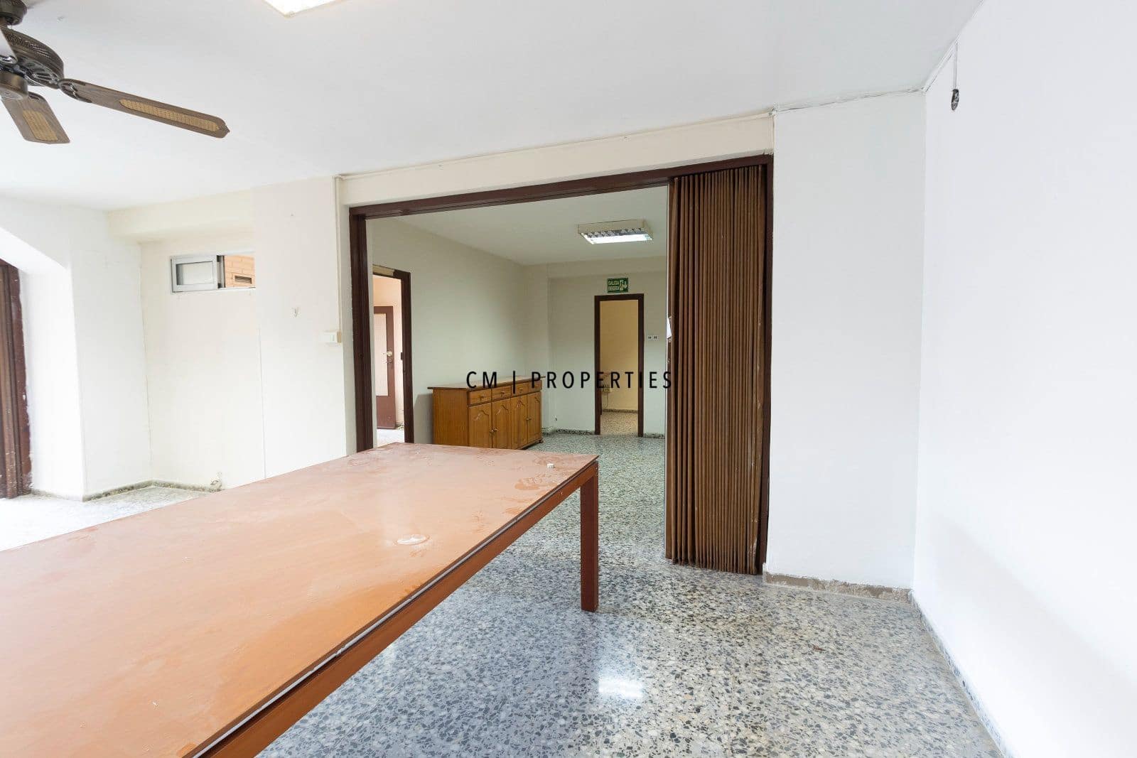 Commercieel te koop in Valencia stad - € 260.000 (Ref: 10161805)