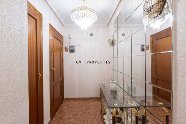 3 makuuhuone Asunto vuokrattavana paikassa Quatre Carreres, Valencia kaupunki - 1 200 € (Ref: 10161929)