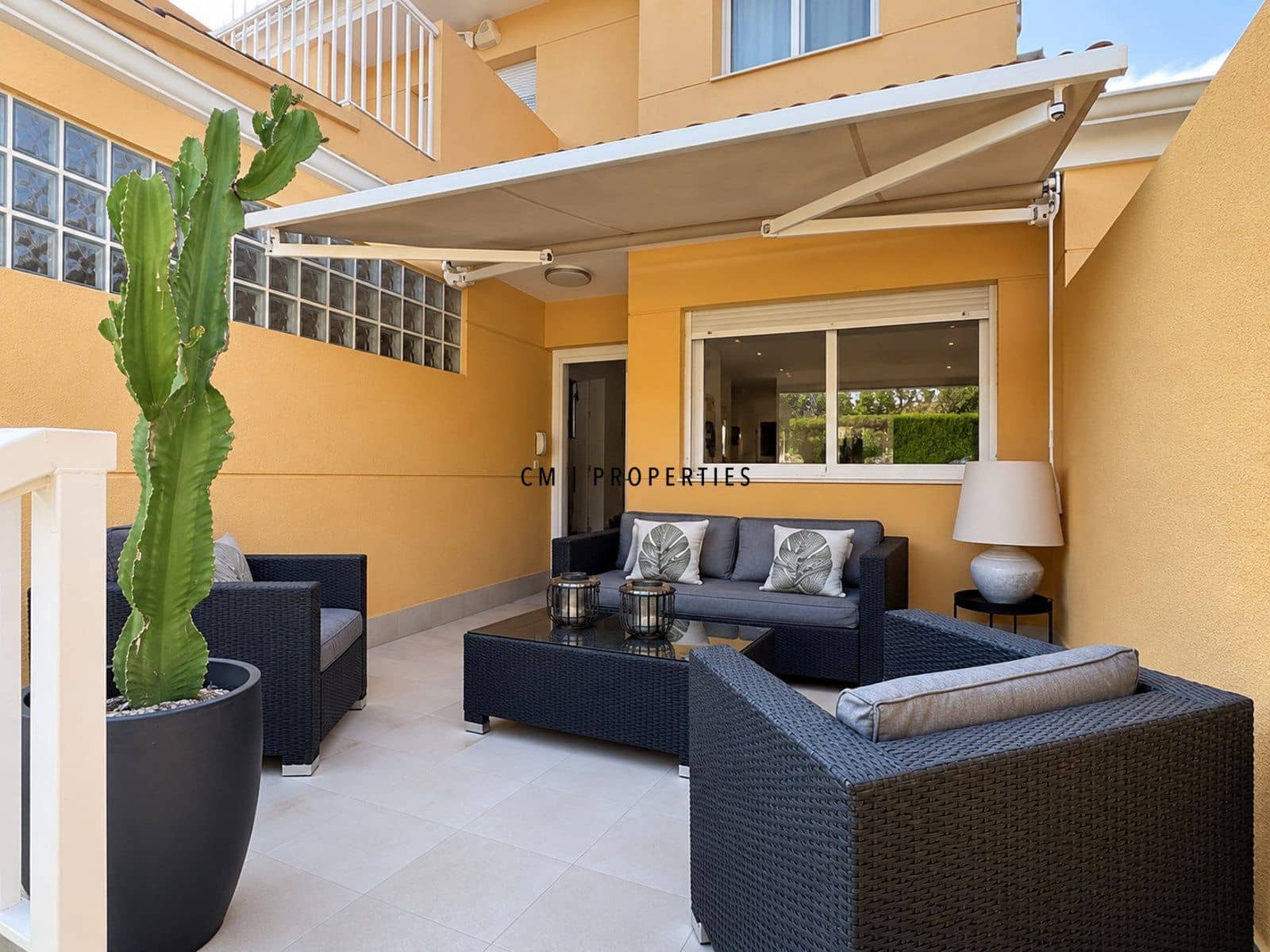 5 bedroom Townhouse for rent in Campolivar with pool garage - € 2,500 (Ref: 10162497)