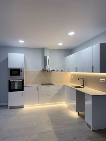 3 soveværelse Lejlighed til leje i Valencia by - € 2.200 (Ref: 10163226)