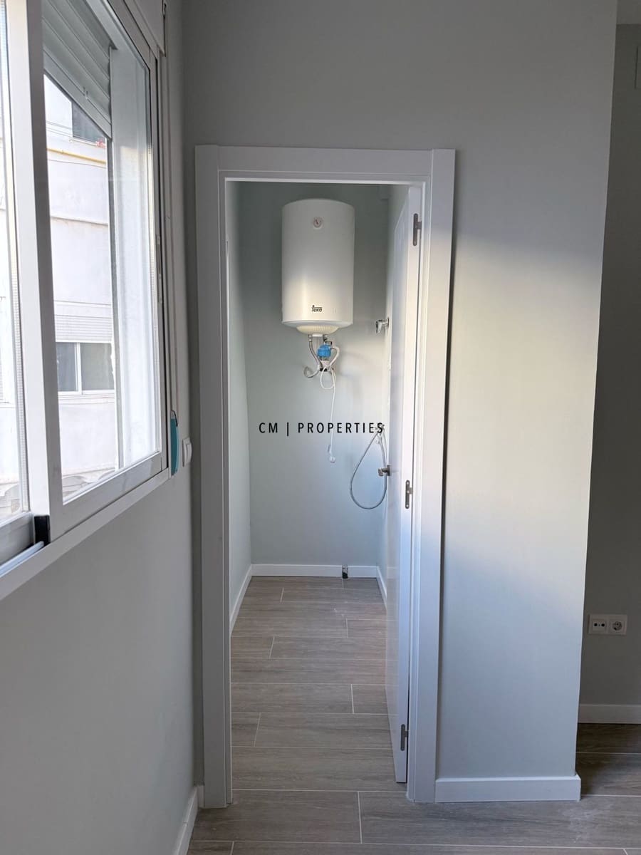 3 soveværelse Lejlighed til leje i Valencia by - € 2.200 (Ref: 10163226)
