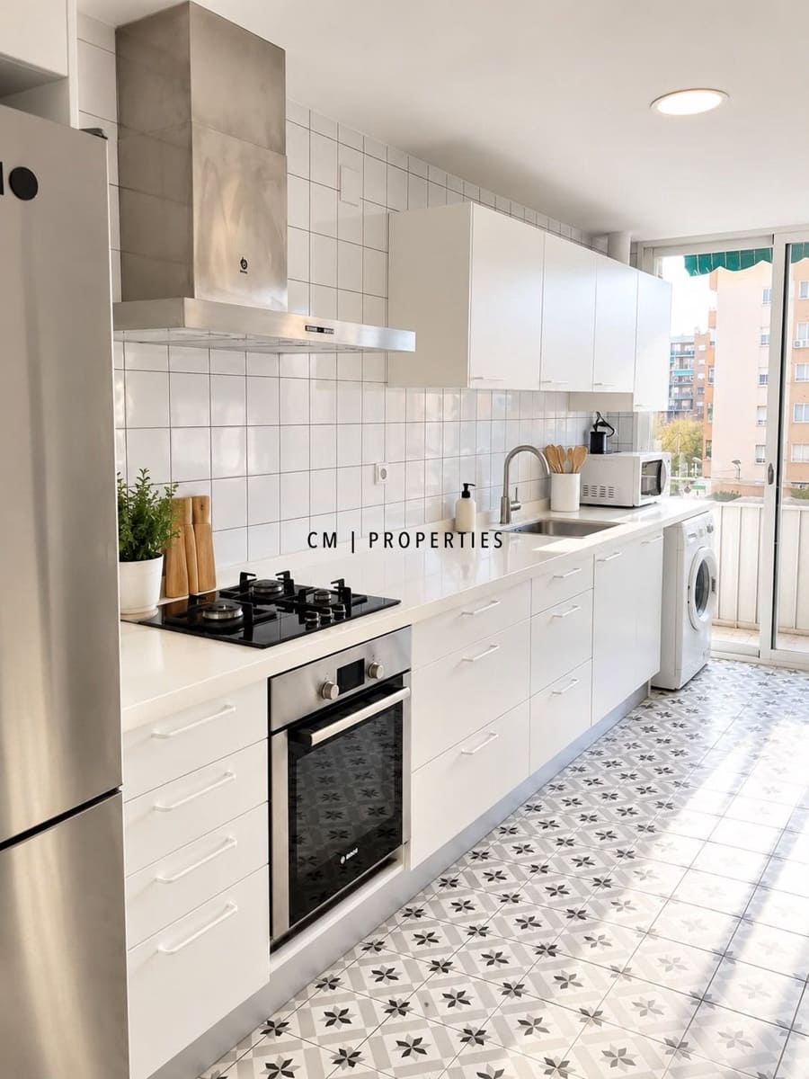 3 sypialnia Mieszkanie do wynajęcia w Miasto Walencja - 1 400 € (Ref: 10165558)