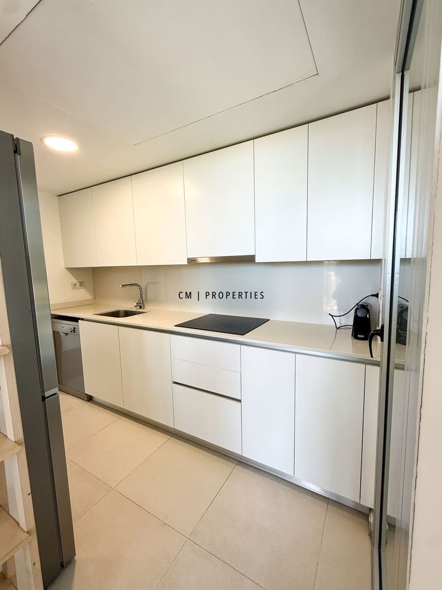 2 soverom Leilighet til leie i Valencia by med svømmebasseng garasje - € 1 950 (Ref: 10165678)