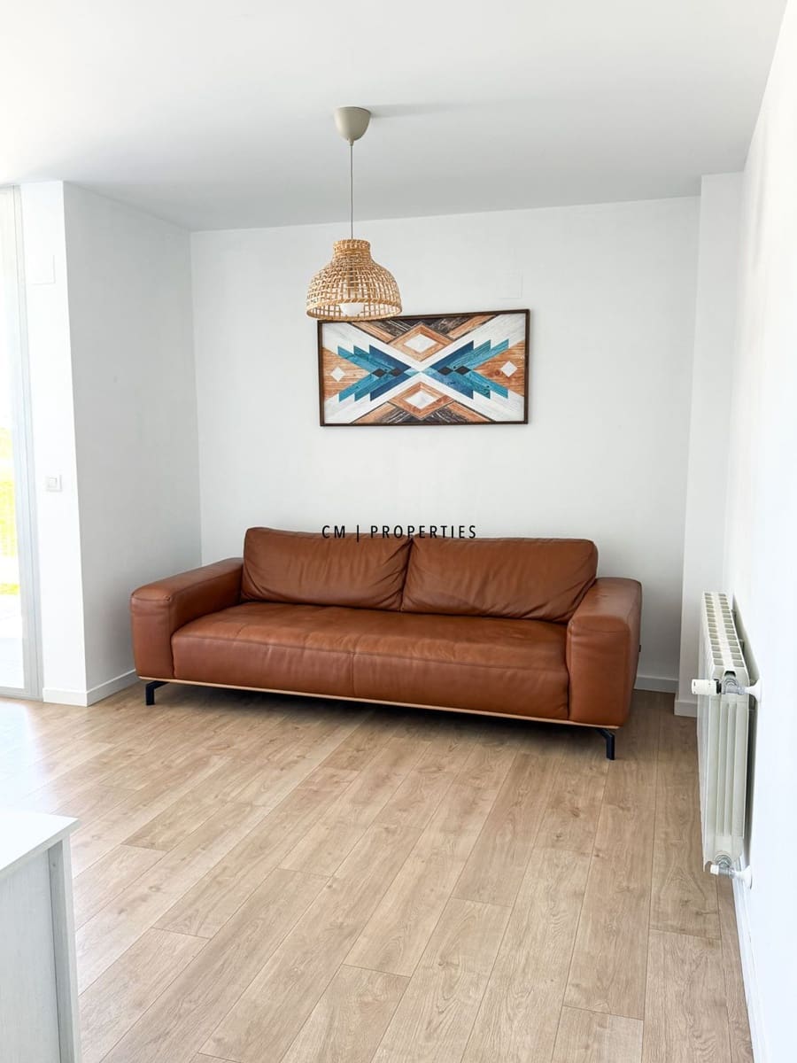 2 soverom Leilighet til leie i Valencia by med svømmebasseng garasje - € 1 950 (Ref: 10165678)