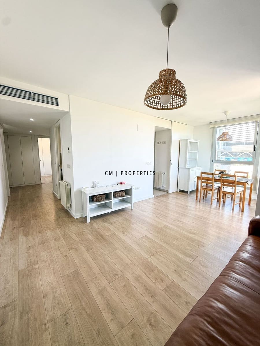 2 soverom Leilighet til leie i Valencia by med svømmebasseng garasje - € 1 950 (Ref: 10165678)