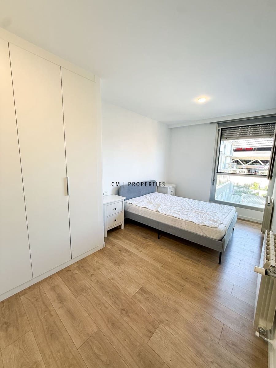 2 soverom Leilighet til leie i Valencia by med svømmebasseng garasje - € 1 950 (Ref: 10165678)