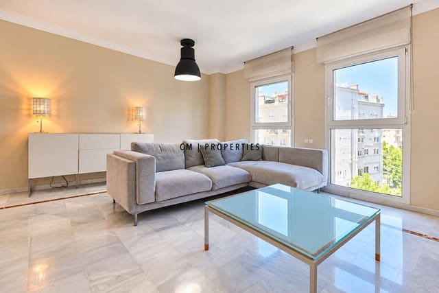 Appartement de 2 chambres à louer à L'Eixample, Valence ville avec garage - 2 400 € (Ref: 10165823)