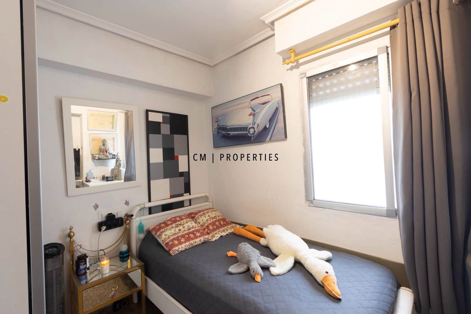 3 bedroom Flat for sale in Valencia city - € 250,000 (Ref: 10167527)