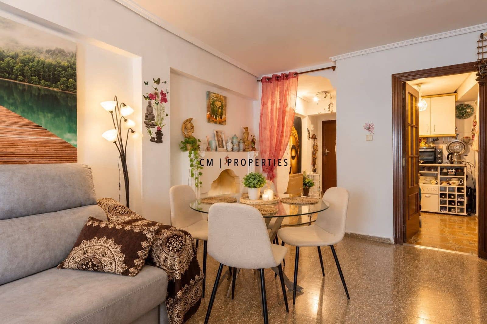 3 bedroom Flat for sale in Valencia city - € 250,000 (Ref: 10167527)