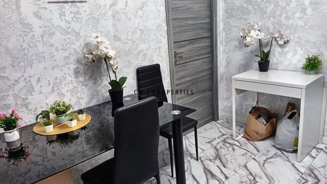 Piso de 5 habitaciones en Mislata en venta - 215.000 € (Ref: 10172931)