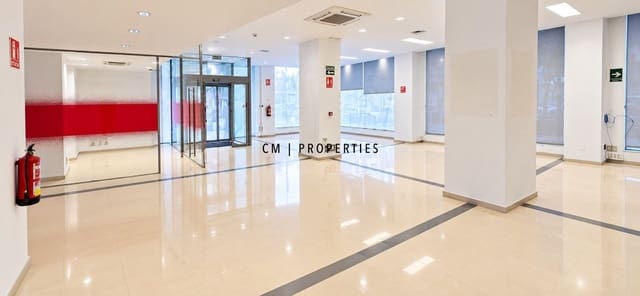 Comercial para arrendar em Algiros, Valência cidade - 2 400 € (Ref: 10174776)