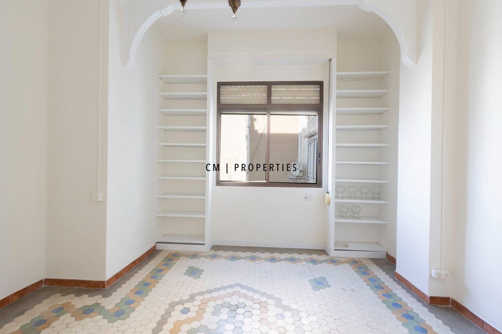 3 quarto Apartamento para arrendar em Valencia cidade - 1 900 € (Ref: 10175627)