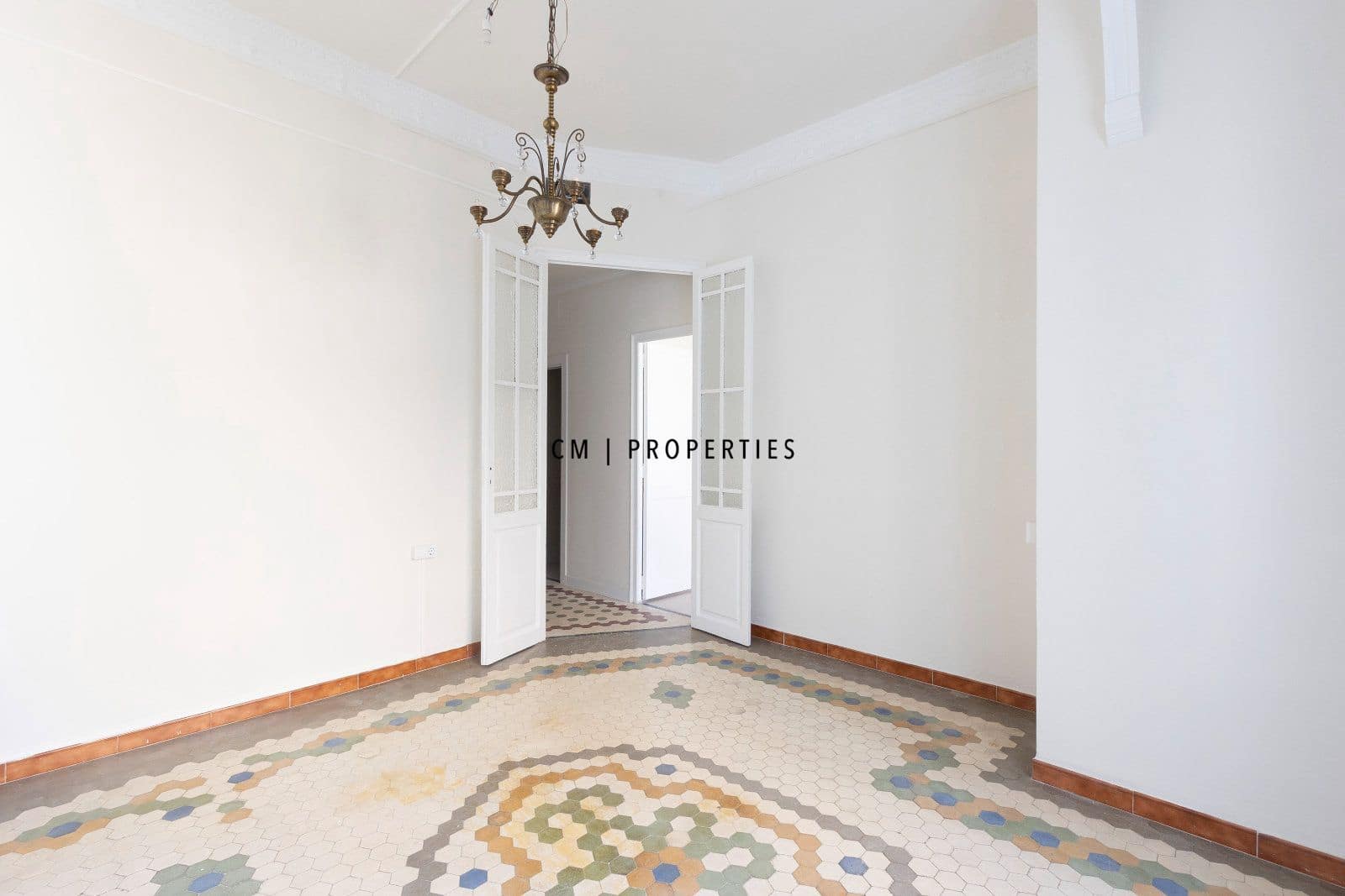 3 quarto Apartamento para arrendar em Valencia cidade - 1 900 € (Ref: 10175627)