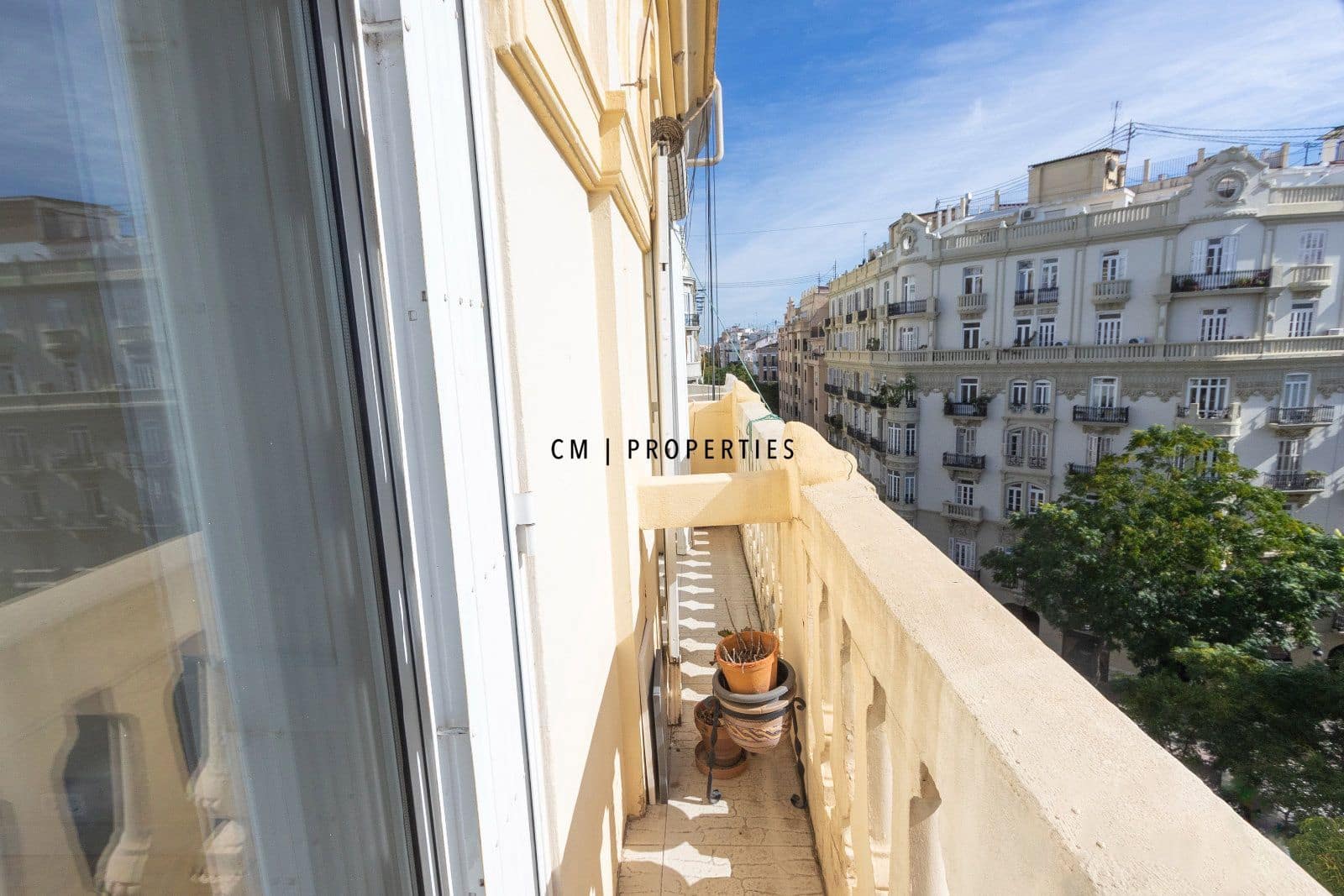 3 quarto Apartamento para arrendar em Valencia cidade - 1 900 € (Ref: 10175627)