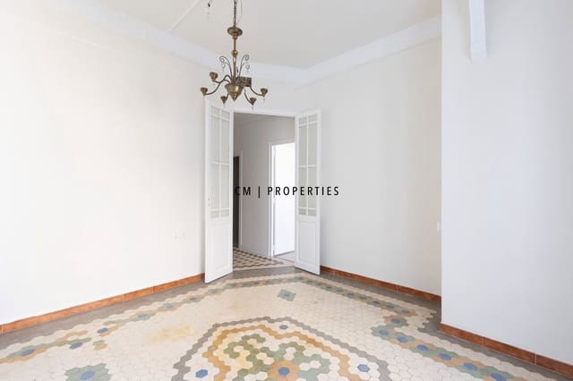 3 quarto Apartamento para arrendar em L'Eixample, Valência cidade - 1 900 € (Ref: 10175627)