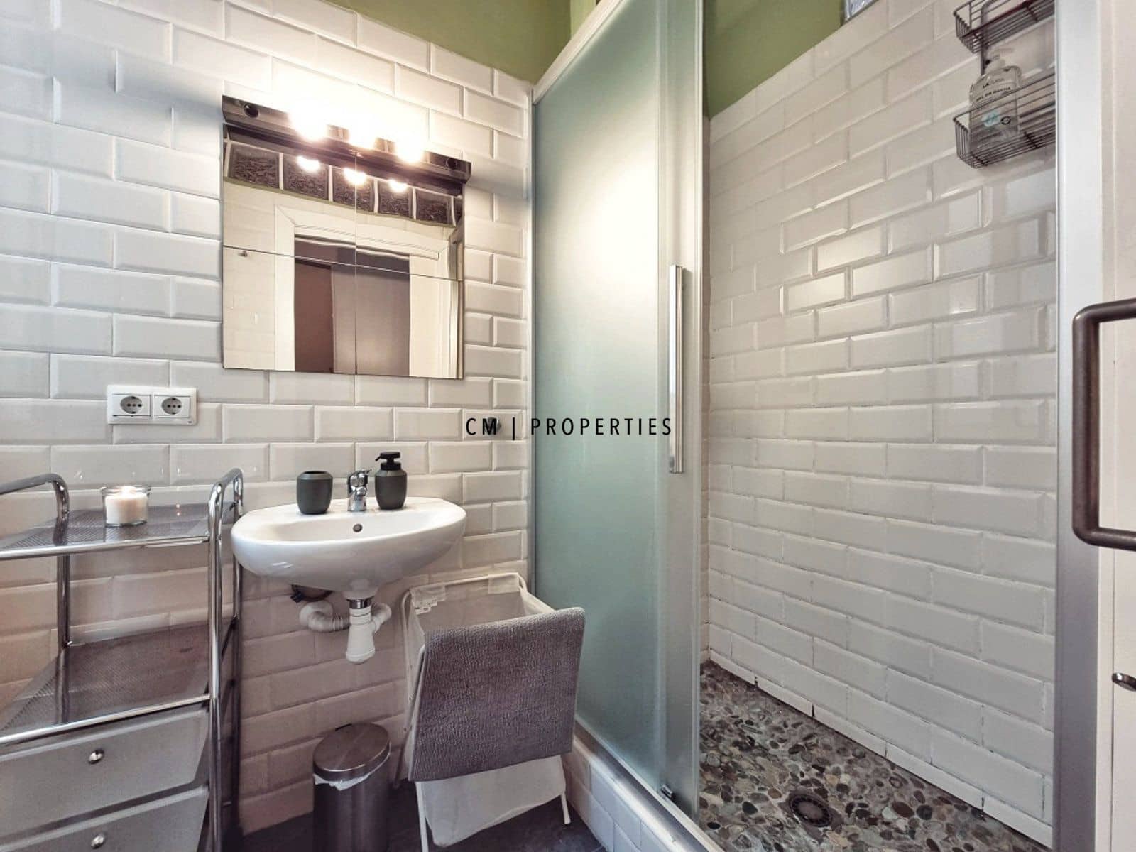 1 quarto Apartamento para arrendar em Valencia cidade - 1 400 € (Ref: 10175746)