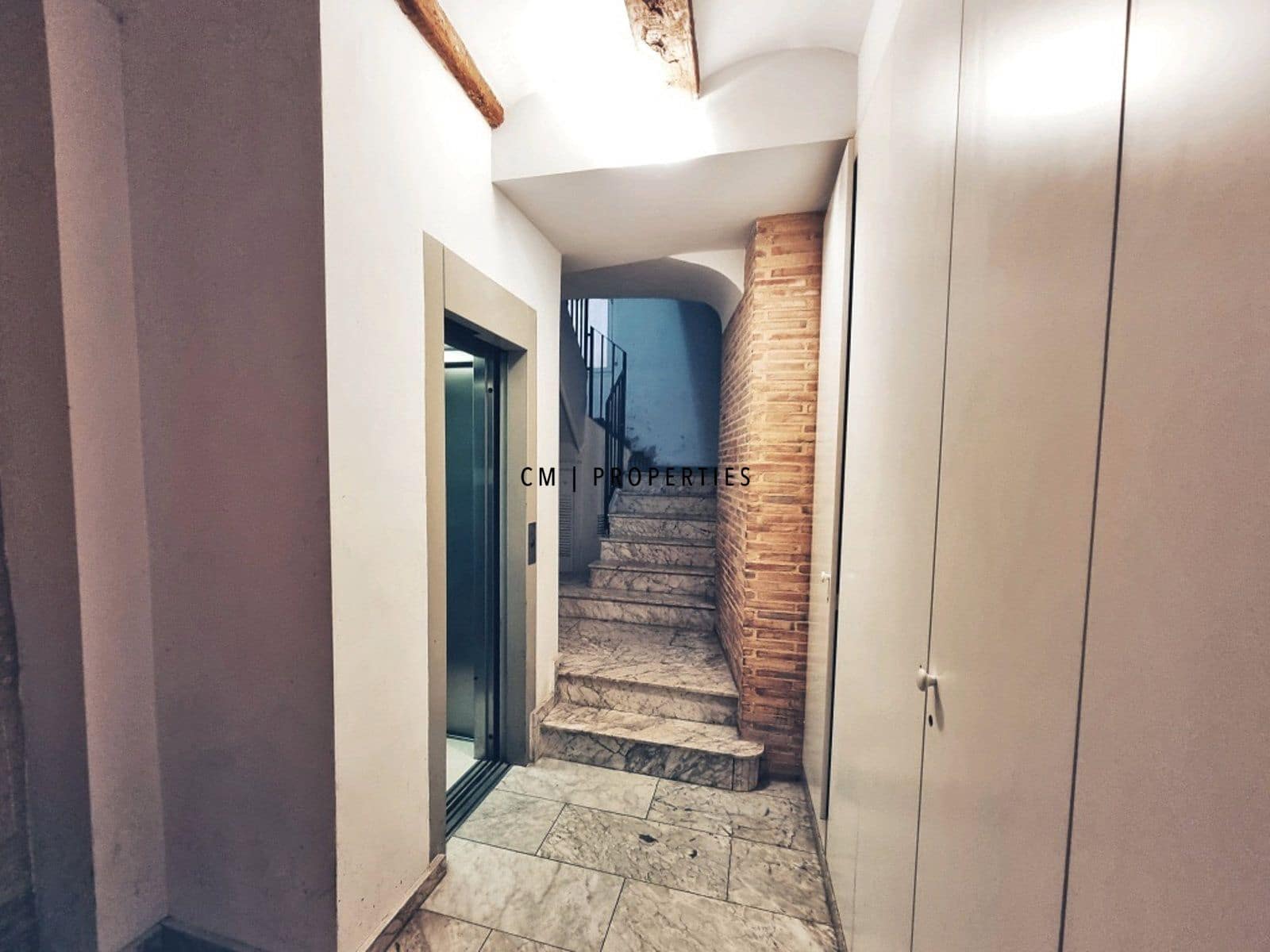 1 quarto Apartamento para arrendar em Valencia cidade - 1 400 € (Ref: 10175746)