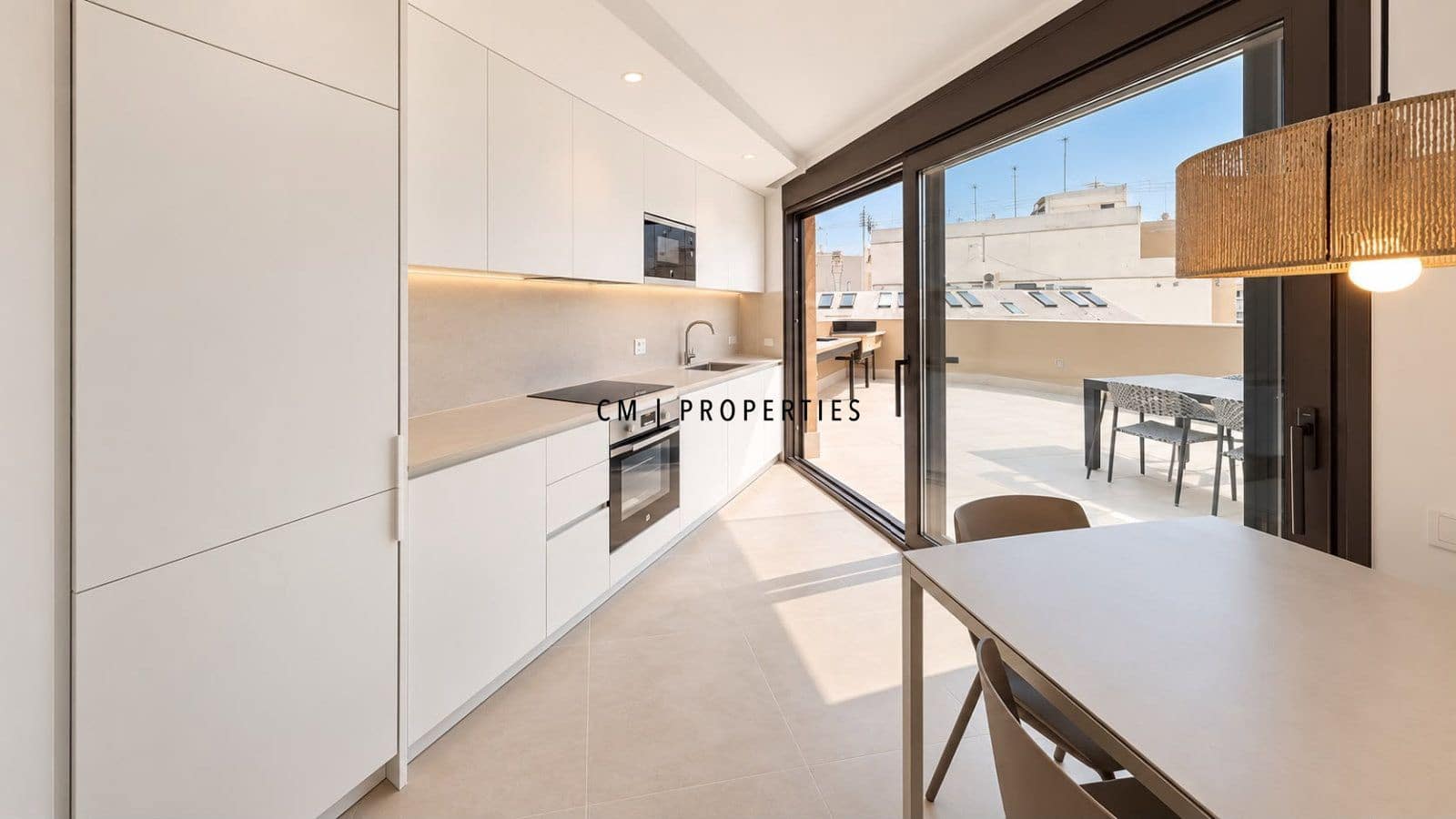 1 soveværelse Penthouse til leje i Valencia by - € 2.500 (Ref: 10177659)