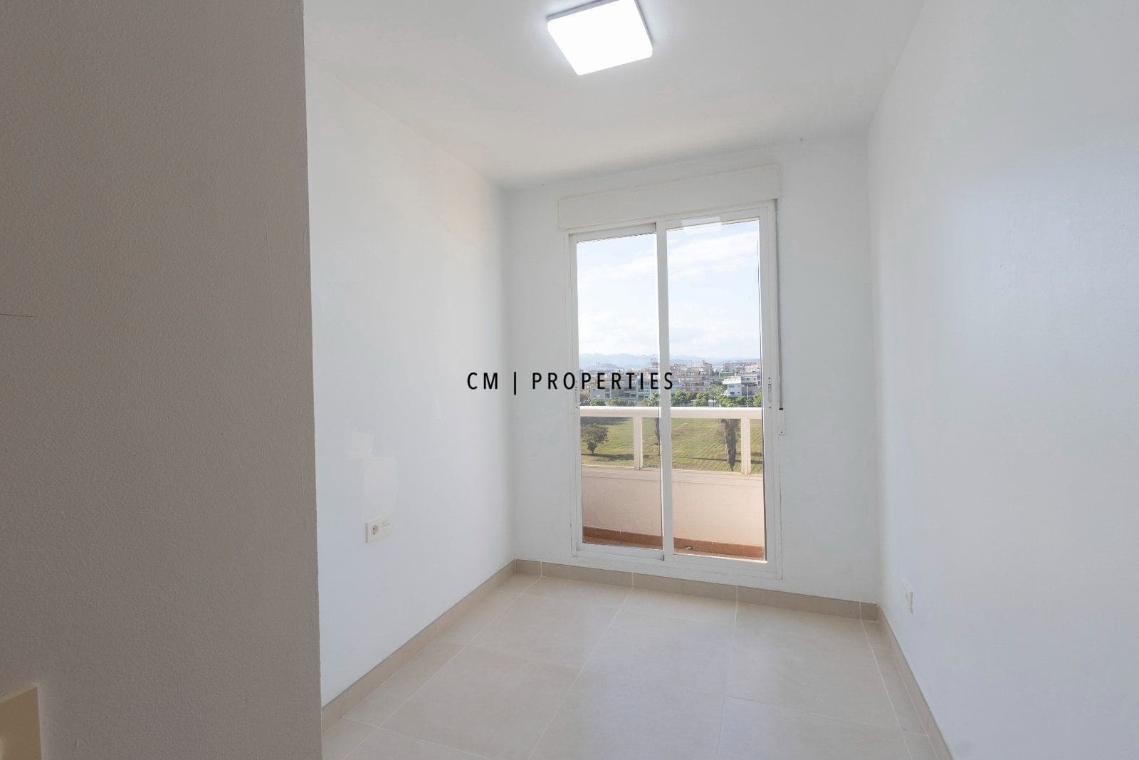 3 slaapkamer Penthouse te huur in Sagunto / Sagunt - € 1.400 (Ref: 10183257)
