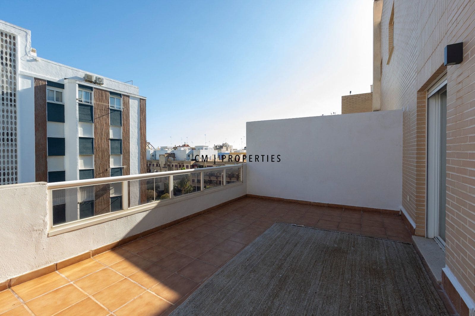 3 slaapkamer Penthouse te huur in Sagunto / Sagunt - € 1.400 (Ref: 10183257)