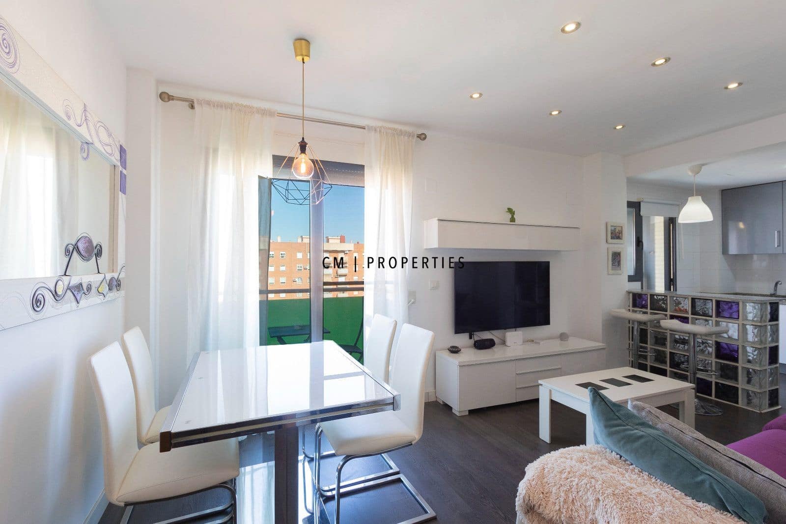 2 soveværelse Lejlighed til leje i Valencia by med garage - € 1.550 (Ref: 10183863)