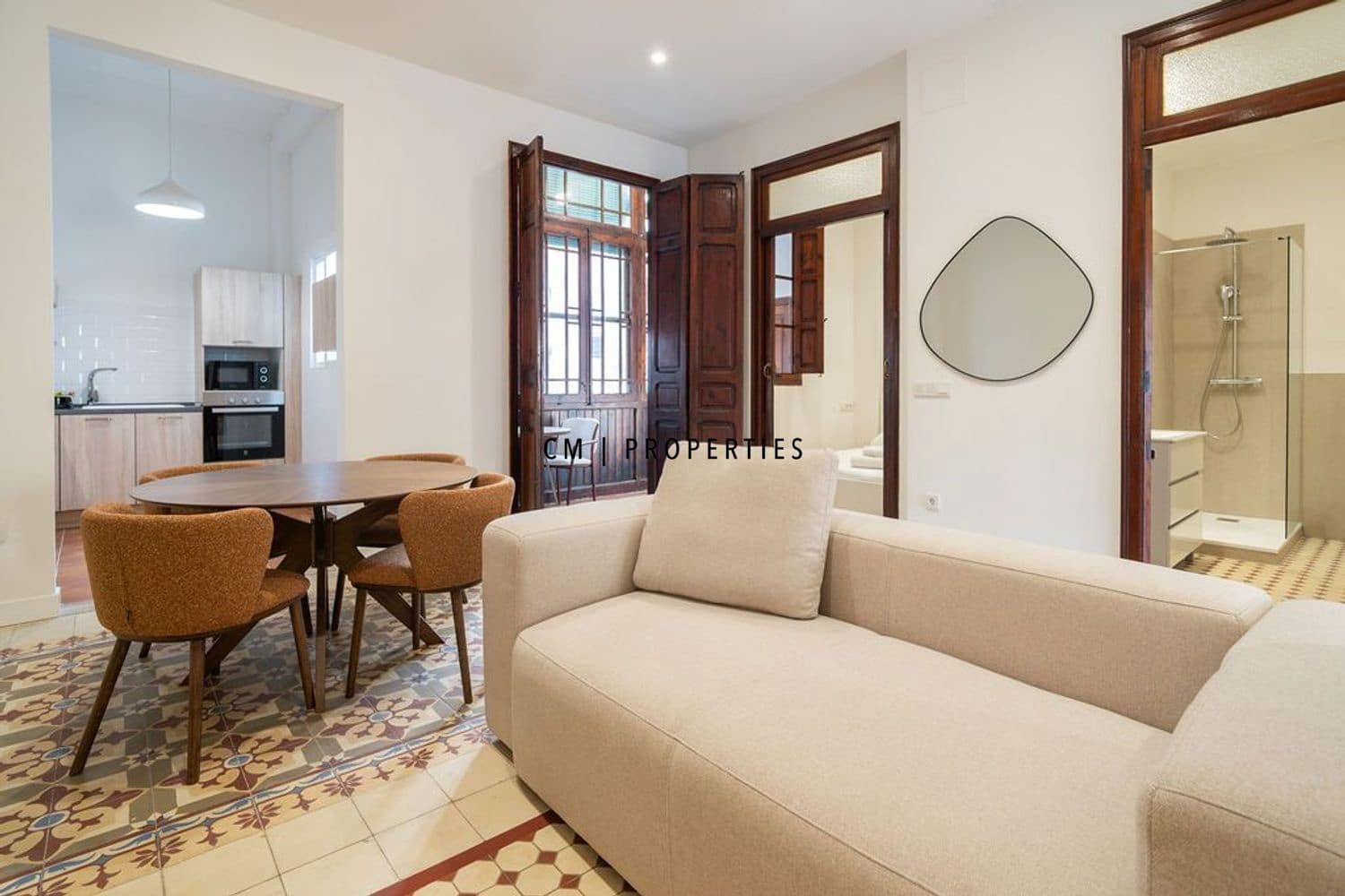 2 slaapkamer Flat te huur in Valencia stad - € 1.700 (Ref: 10183865)