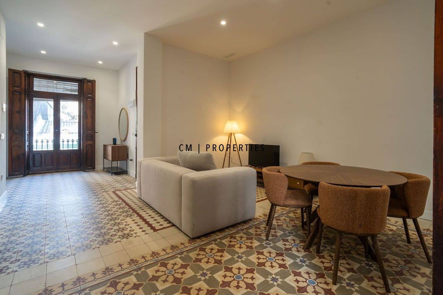 2 slaapkamer Flat te huur in Valencia stad - € 1.700 (Ref: 10183865)