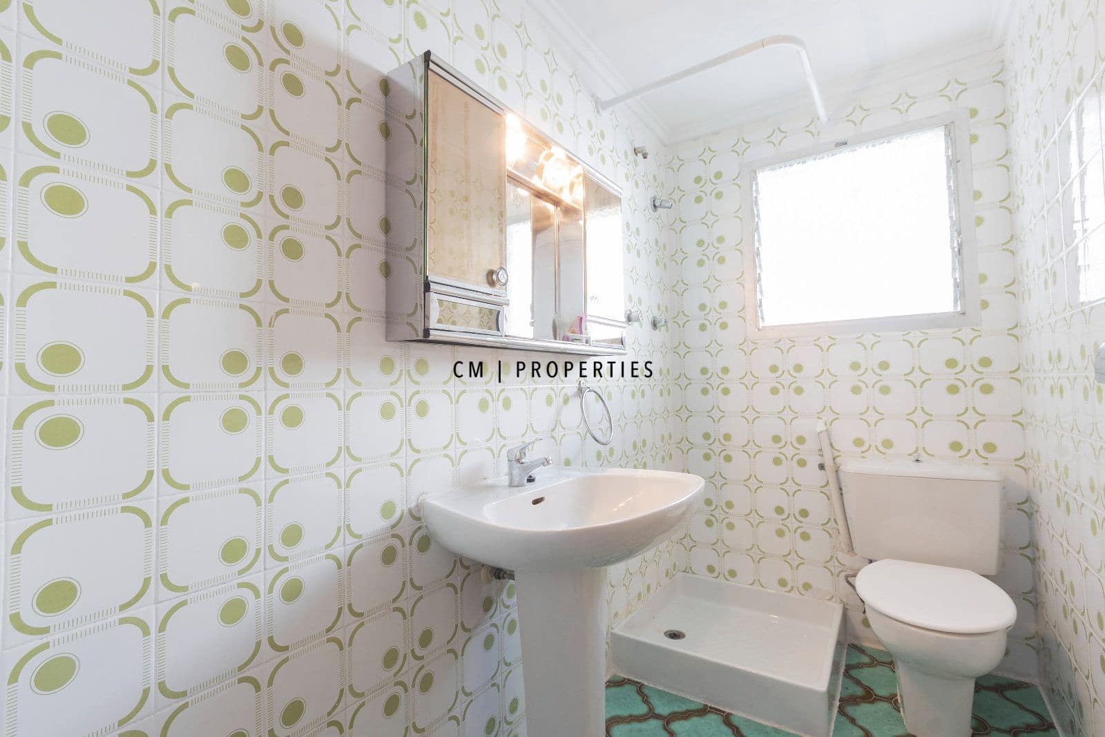 4 Zimmer Wohnung zu vermieten in Xirivella - 1.300 € (Ref: 10184047)