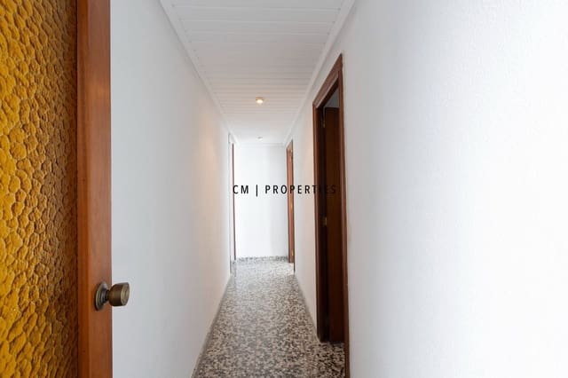 4 makuuhuone Asunto vuokrattavana paikassa Xirivella - 1 300 € (Ref: 10184047)