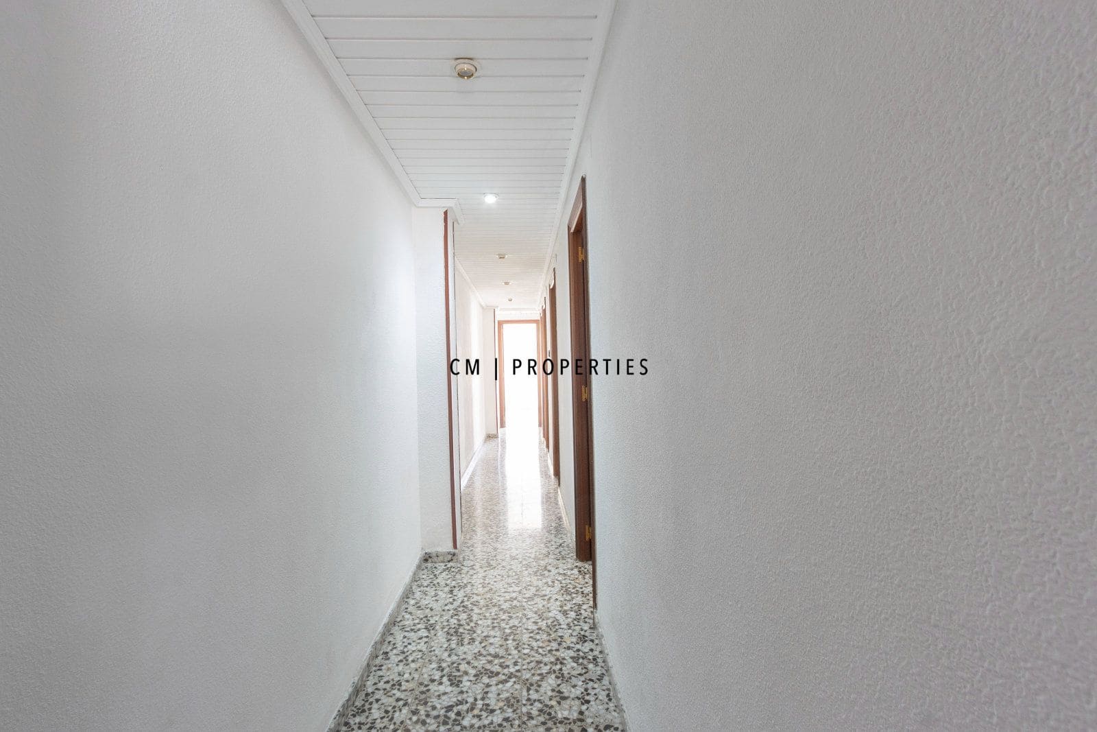 4 Zimmer Wohnung zu vermieten in Xirivella - 1.300 € (Ref: 10184047)