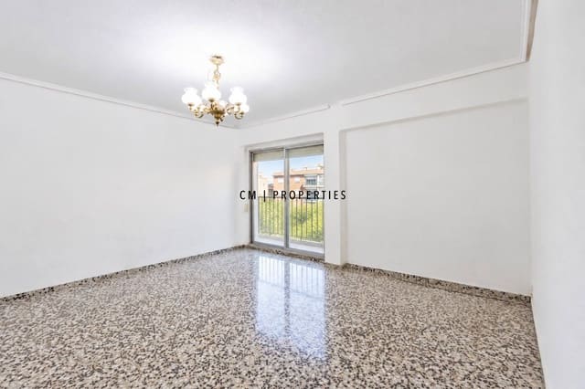 4 makuuhuone Asunto vuokrattavana paikassa Xirivella - 1 300 € (Ref: 10184047)