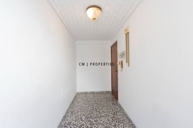 4 makuuhuone Asunto vuokrattavana paikassa Xirivella - 1 300 € (Ref: 10184047)