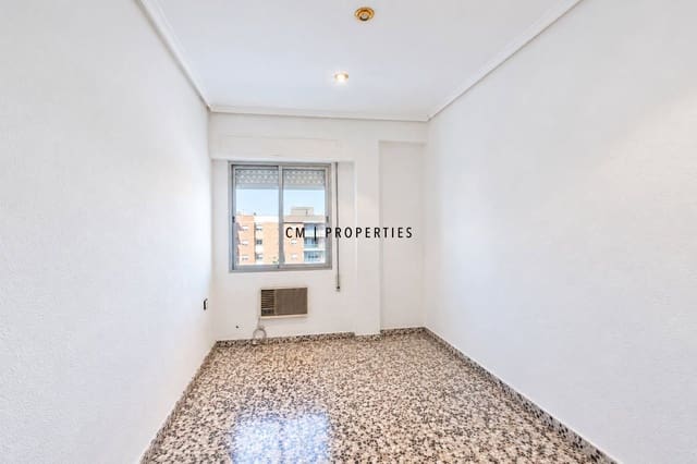 4 makuuhuone Asunto vuokrattavana paikassa Xirivella - 1 300 € (Ref: 10184047)