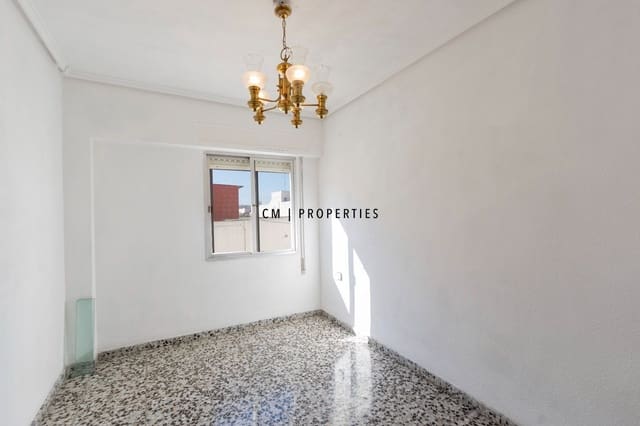 4 makuuhuone Asunto vuokrattavana paikassa Xirivella - 1 300 € (Ref: 10184047)