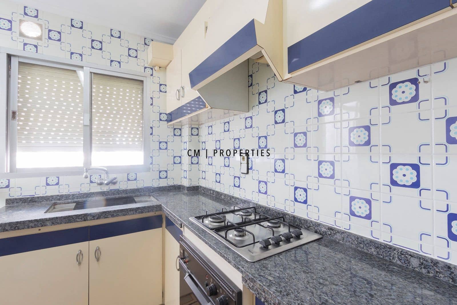 4 Zimmer Wohnung zu vermieten in Xirivella - 1.300 € (Ref: 10184047)