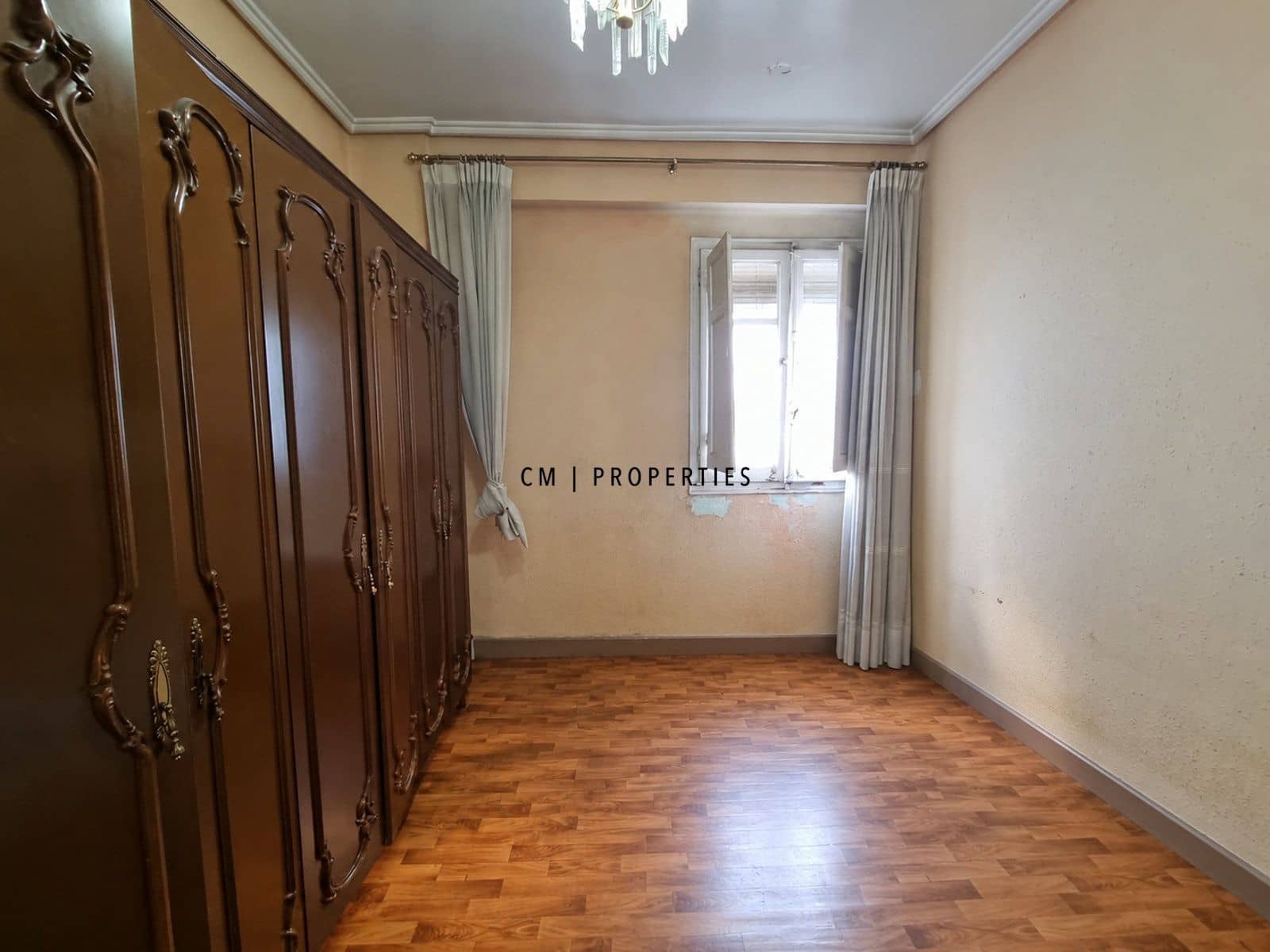 Piso de 3 habitaciones en València ciudad en venta - 249.000 € (Ref: 10185293)